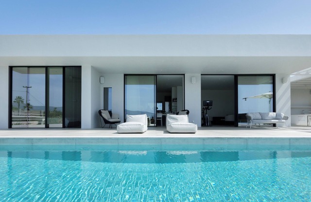 Villa Bella Vita — Where Comfort Meets Coastal Beauty