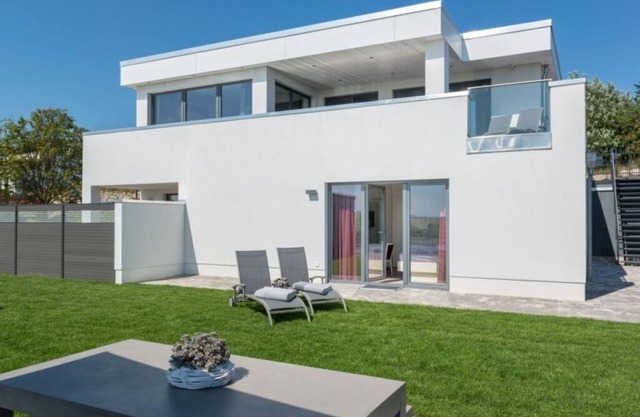 Villa Belle Ile Comfortable holiday residence