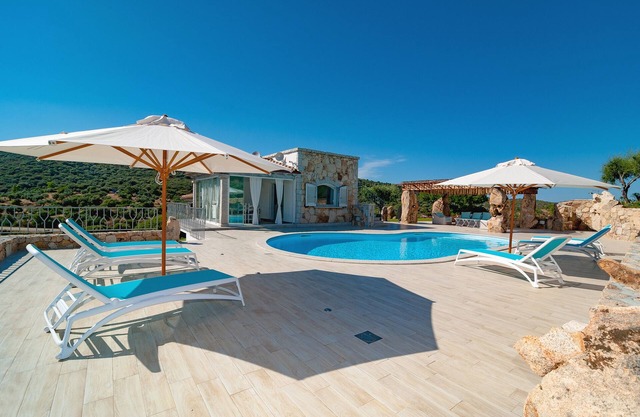 Villa Bianca mit Pool Privatgrundstück 1800m2