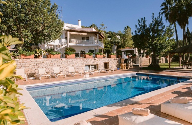 Villa 'Bloom' with Sea View, Wi-Fi and Air Conditioning