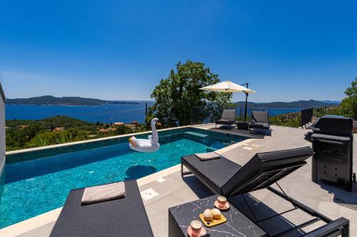 Villa Blue Sunset