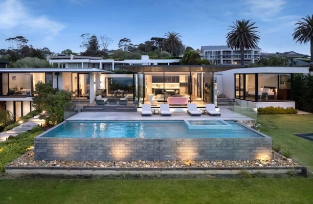VILLA BOND Mount Eliza | Incredible in every sense.