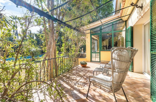 Villa Borrallo - Five Bedroom Villa, Sleeps 10