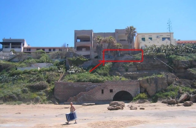Villa Bosa, apartamento frente al mar, escalera privada a la playa, WIFI, dormir 2