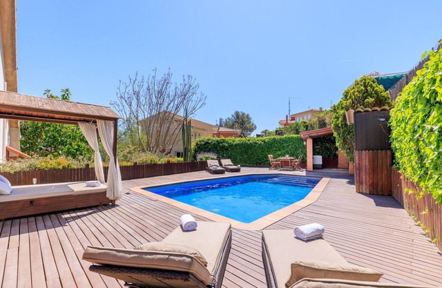 Villa BOSCOS