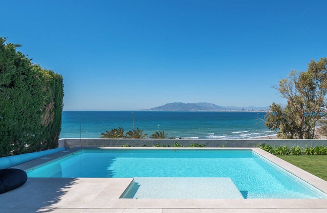 Villa Buenavista - One Bedroom Villa, Sleeps 12
