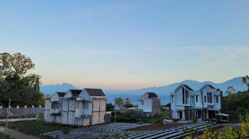 Villa bukit pinus pujon