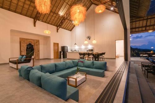 Villa Cakrawala