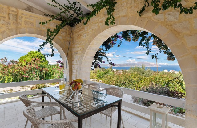 Villa Calliope St George Retreat BY APOKORONAS-VILLAS