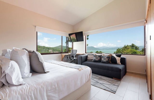 Villa Camila Unmatched Lake Views