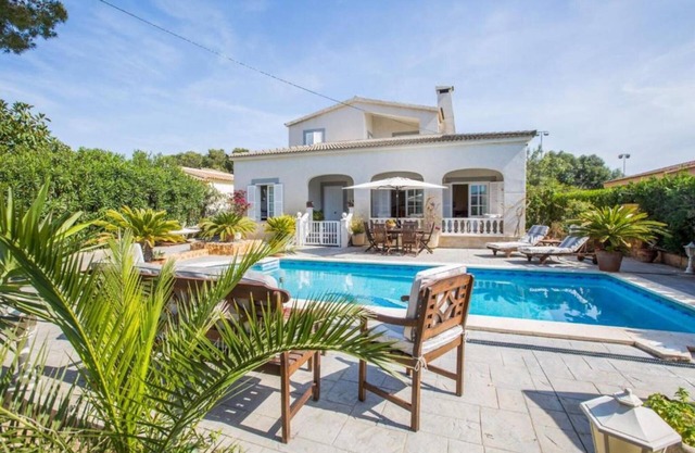 Villa 'Can Navarro' con piscina privada, terraza privada y Wi-Fi