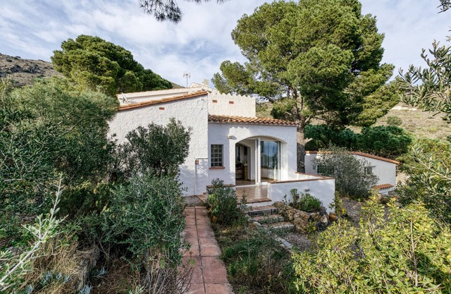 Villa 'Casa Nostra - Tramuntana' cerca de la playa con vistas al mar y amplio jardín