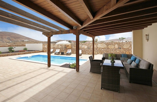 Villa 'Casa Rural Teberite' con vistas a la montaña, piscina, Wi-Fi y jardín