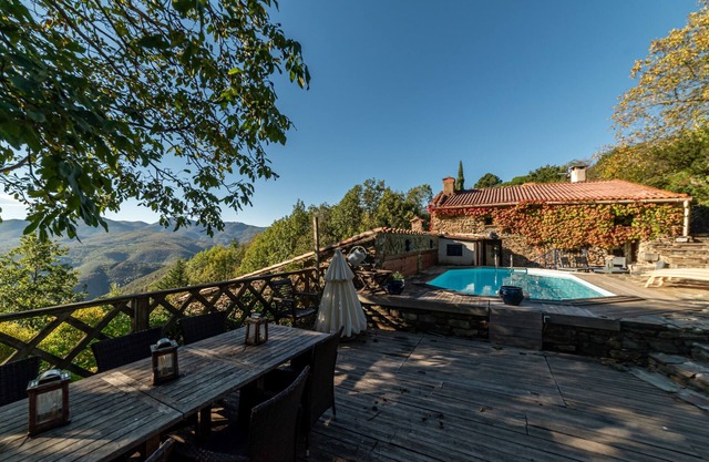 Villa "Casablanca" con vistas a la montaña, piscina privada y Wi-Fi