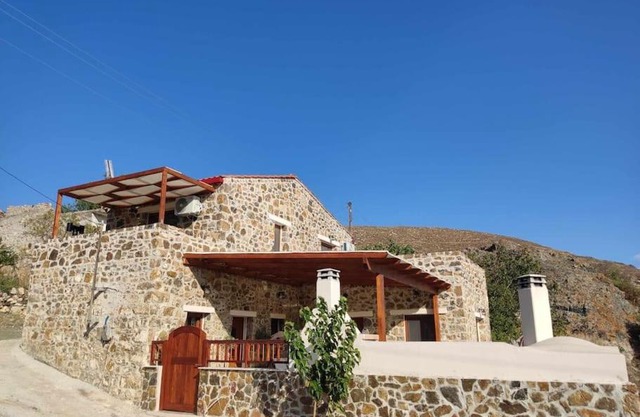 VILLA CASTELLOS