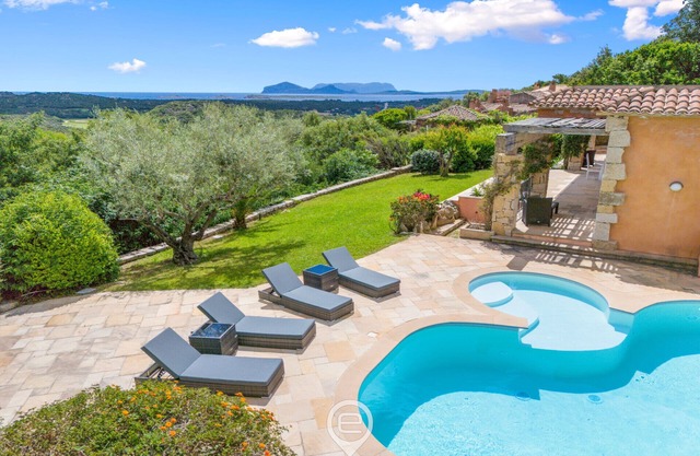 Villa Cereseto – Exclusive Villa with Pool and Breathtaking Views in Cala di Vol