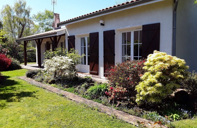 Villa Cestas Gazinet, cerca de Burdeos y Arcachon con todas las comodidades.