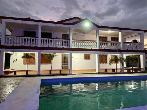 Villa Chic