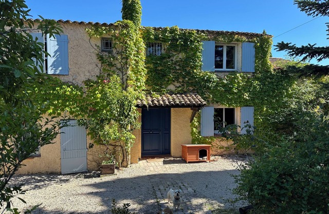 Villa Climatisée 140m² Avec Jardin et Piscine à Proximité D'aix-en-pce - 6 Pers