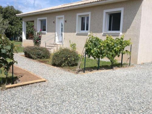 VILLA climatisée tout confort Proche mer et montagne 3 chbres