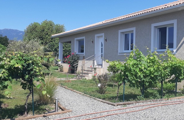 VILLA CLIMATISEE 10mn del mar, CLASE 3 *