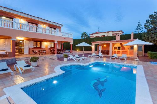 Villa close to Ibiza Town Sleeps 12