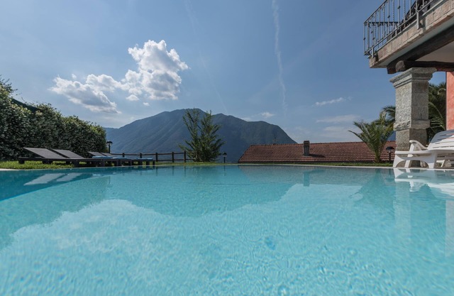Villa Privata con Piscina Colonno con vistas al lago, piscina, Wi-Fi, A/C, terraza y jardín