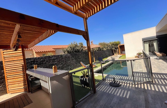 Villa Contemporaine Avec Piscine Chauffée à 5min des Plages