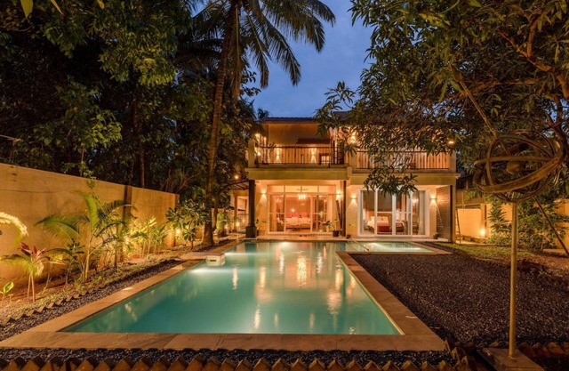Villa Corsa by Hireavilla - 4BR w Pool in Morjim