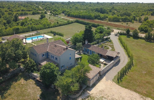 Villa Cypress Estate with Pool