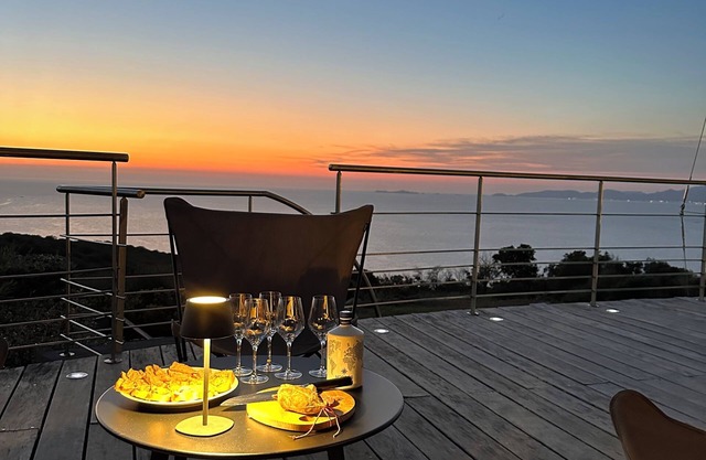 Villa d'exception avec vue sur les Sanguinaires et baie d'Ajaccio - 6 pers