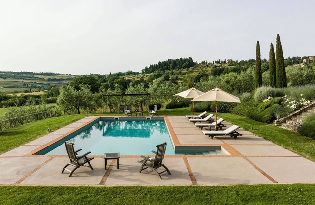 Villa en San Casciano Dei Bagni con 7 habitaciones, capacidad 13