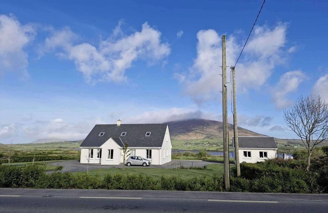 Villa Daffodil - Sleeps 2 & Stunning Seaside Views