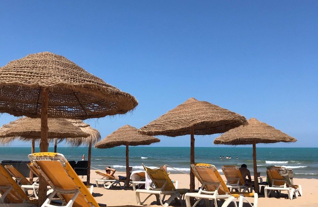 Villa Dar Henda contemporary villa of 350m2 with swimming pool La Soukra