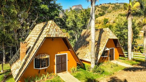 Villa das Palmeiras Chalés & Camping