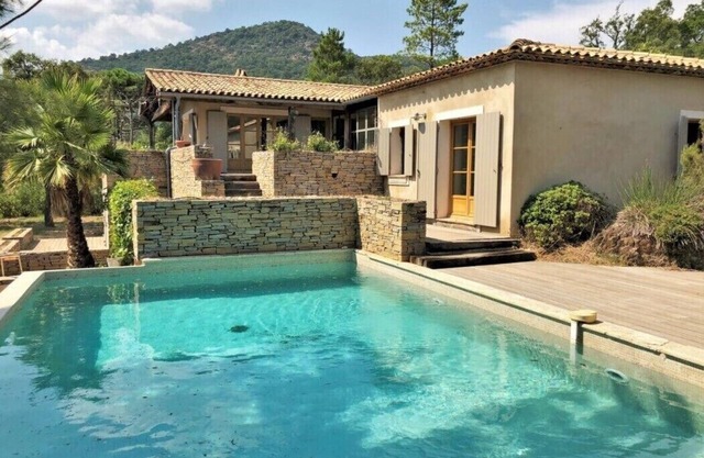 Villa DE 200m² AU Coeur DES Vignes DU Golfe DE Saint-tropez