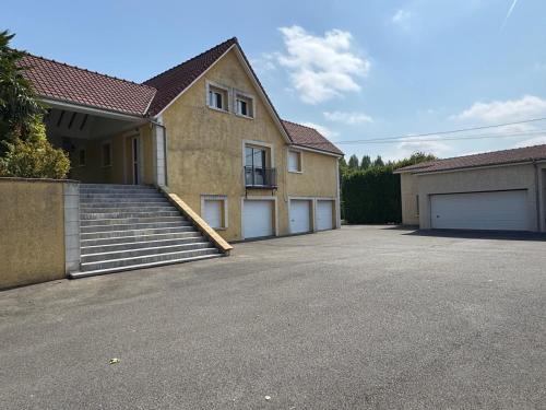 Villa de l Ovalie
