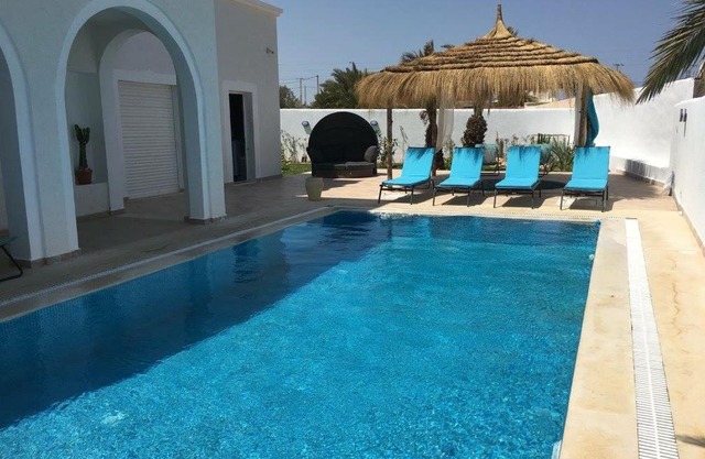Villa de Standing à 250 m de la plage