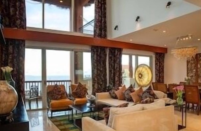 VILLA DEL PALMAR Cancuns finest 5 Star Beach Front Resort !