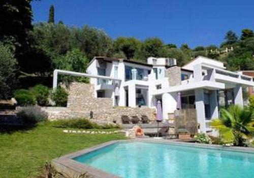 Villa Derox