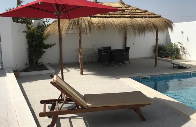 Villa dhiefa avec piscine