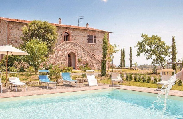 Villa Dicondra, fully refundable with voucher*: A welcoming two-story villa in the characteristic style of the Tuscan countryside, with Free WI-FI.
