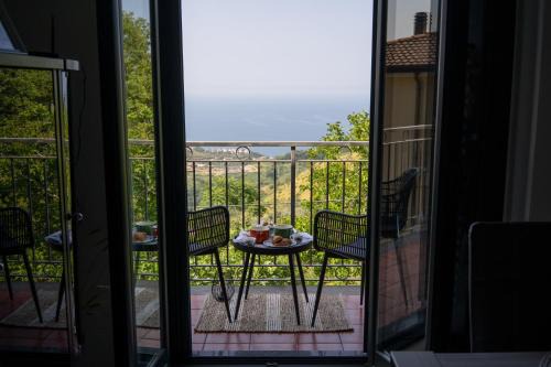 Villa Dino, casa con vista panoramica a 8 minuti dal centro di Diamante