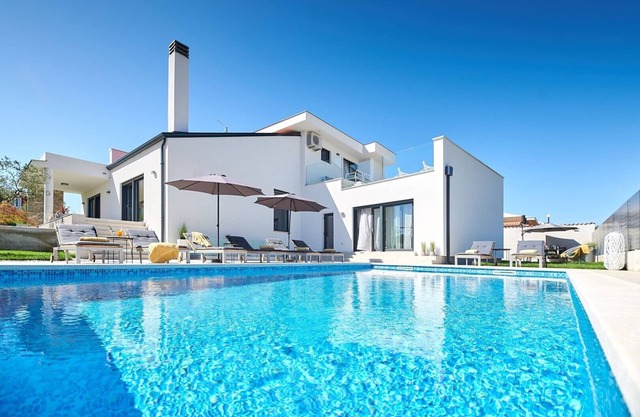 Villa Dolcea in Kastel