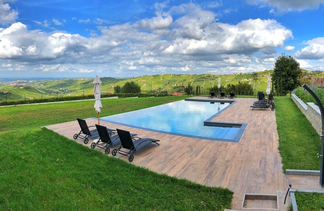 Villa Dolcetto, a peaceful retreat in the Langhe
