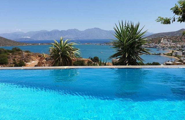 Villa DORE, magnífica vista del mar y de la bahía de Mirabello