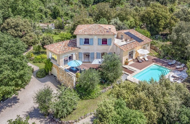 Villa Elegance by Villa Plus