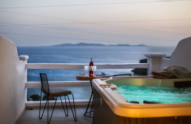 Villa Elina Suites And More