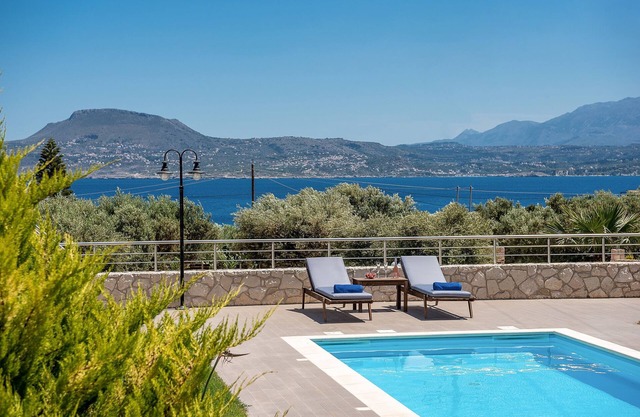 Villa Elios I, 4 bedroom with private heated pool