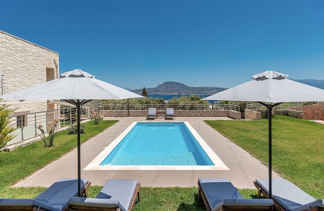 Villa Elios II, 6 bedroom with private pool